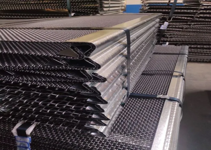 Vibrating screen mesh